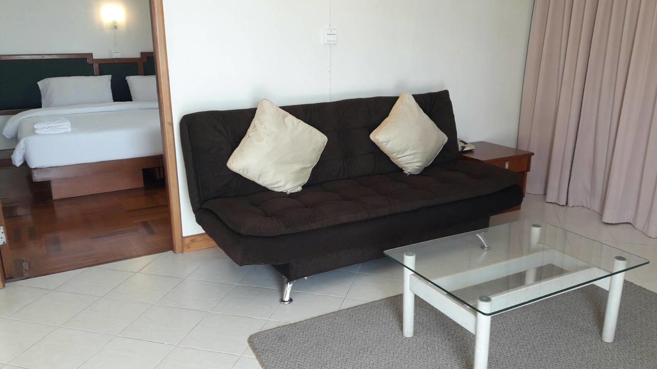 Paradorn Inn Chumphon Exterior foto